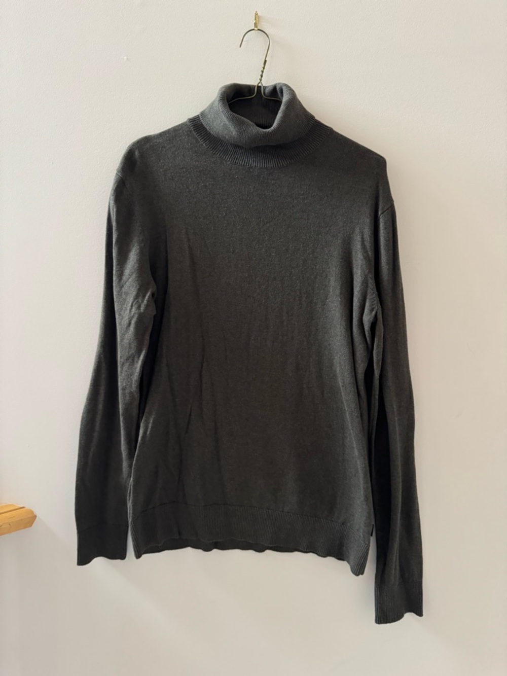 Classic Charcoal Green Turtleneck Sweater - Men’s Medium